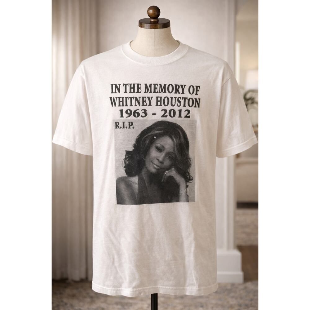 Whitney Houston Memorial Alstyle Graphic Shirt L